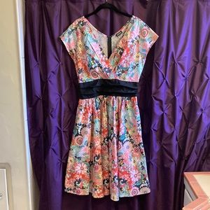 Retrolicious Alice in Wonderland print Cap Sleeve Dress size L with pockets